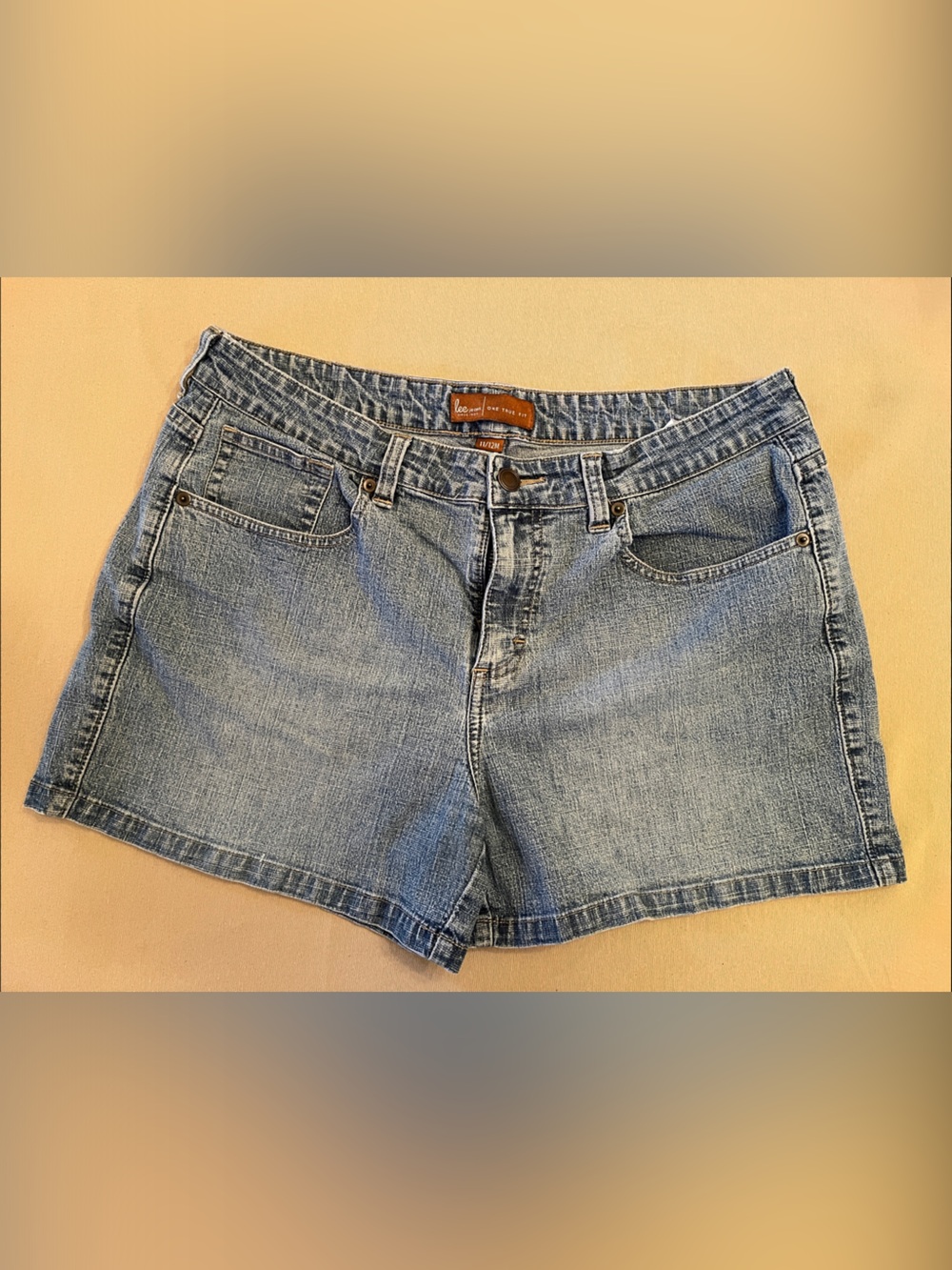Lee Light Blue Denim Shorts with Classic Five-Pocket Style
